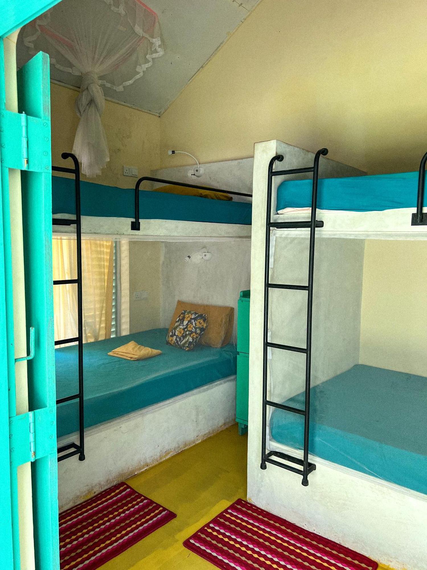 דיקוולה Lazy Monkey Surfhostel - Sri Lanka מראה חיצוני תמונה
